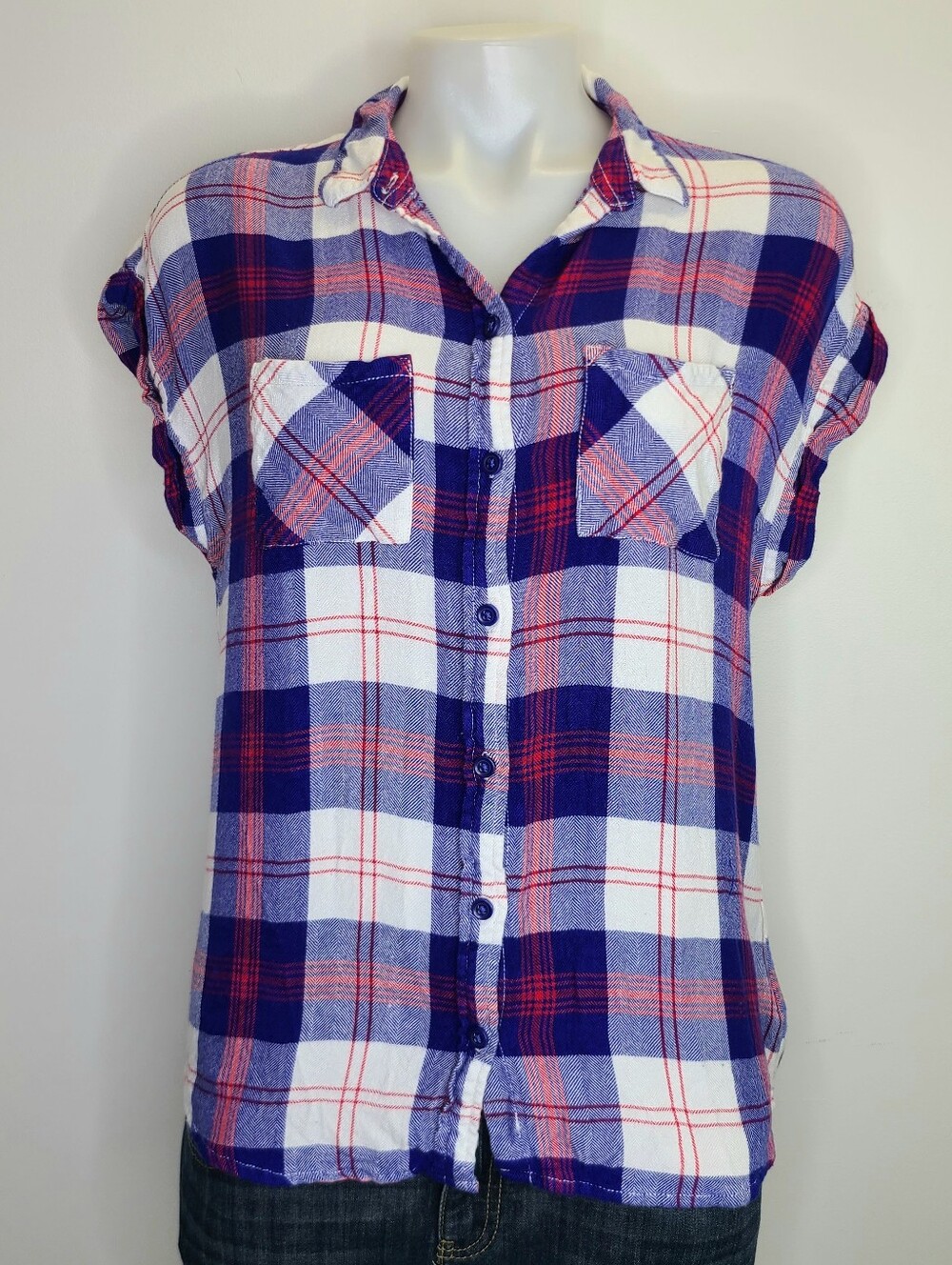 Beachlunchlounge Red White and Blue Plaid Button Front Top 100% Rayon Medium